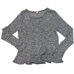 Nwt moral fiber grey knit ruffle sweater with flat pearl detail Size medium